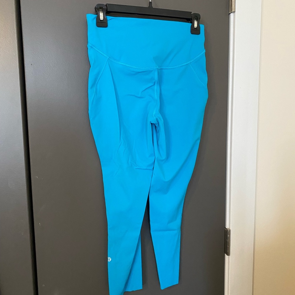 Lululemon Base Pace High Rise Crop 23” in Turquoise Tide